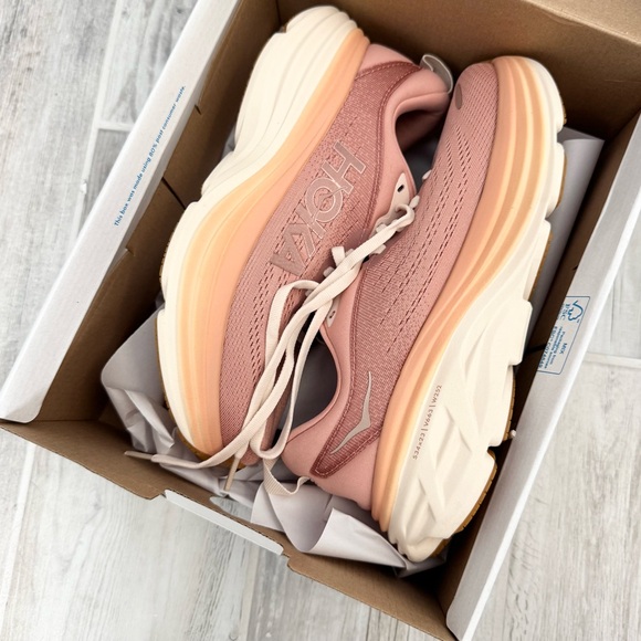 HOKA Women’s Bondi 8 Sandstone Cream Running Shoes - Picture 11 of 11